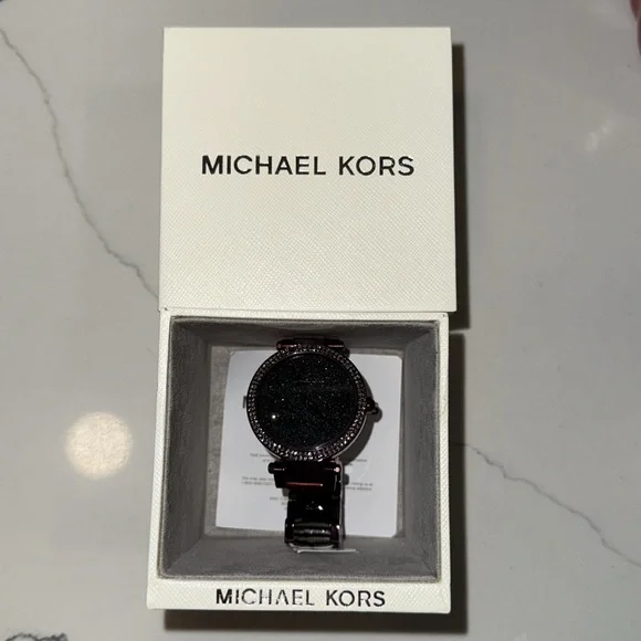 BRAND NEW Purple Michael Kors Watch - WOMEN - Picture 4 of 4